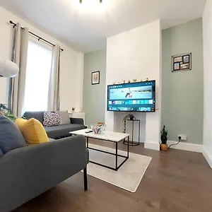 https://amber-lodge.belfasthotelsireland.com